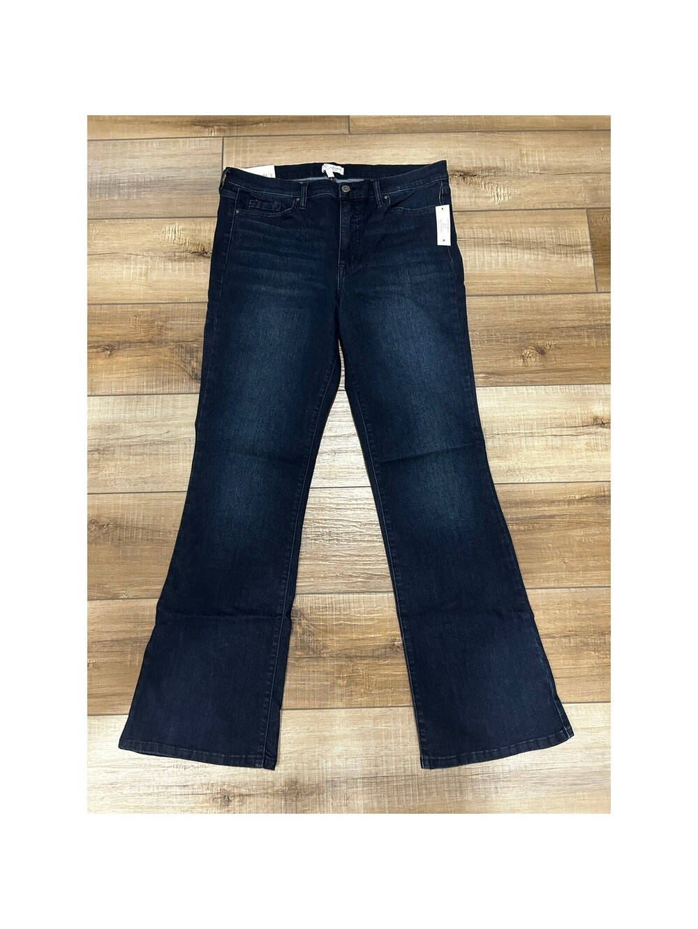 Jessica Simpson Ladies Bootcut Jean Size 14 / 32 Stretch NEW Denim Blue WITT
